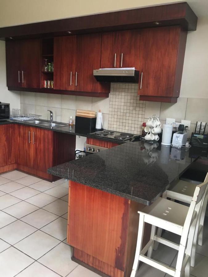 Ferienwohnung Oyster Walk on Main Knysna Exterior foto